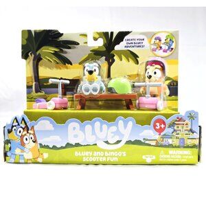 Bluey & Bingo's Scooter Fun Playset Articulated Figure & Accessory Pack NEW
